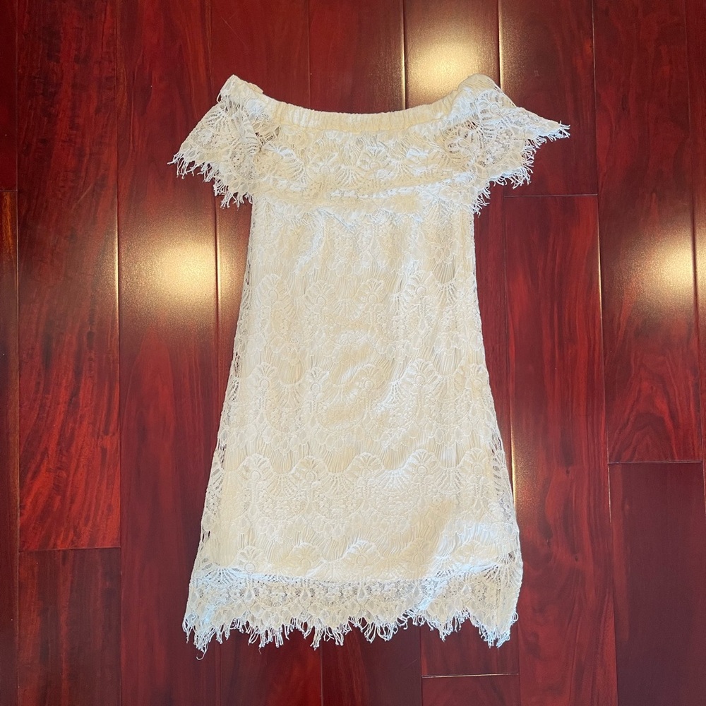 Off-Shoulder Lace Dress